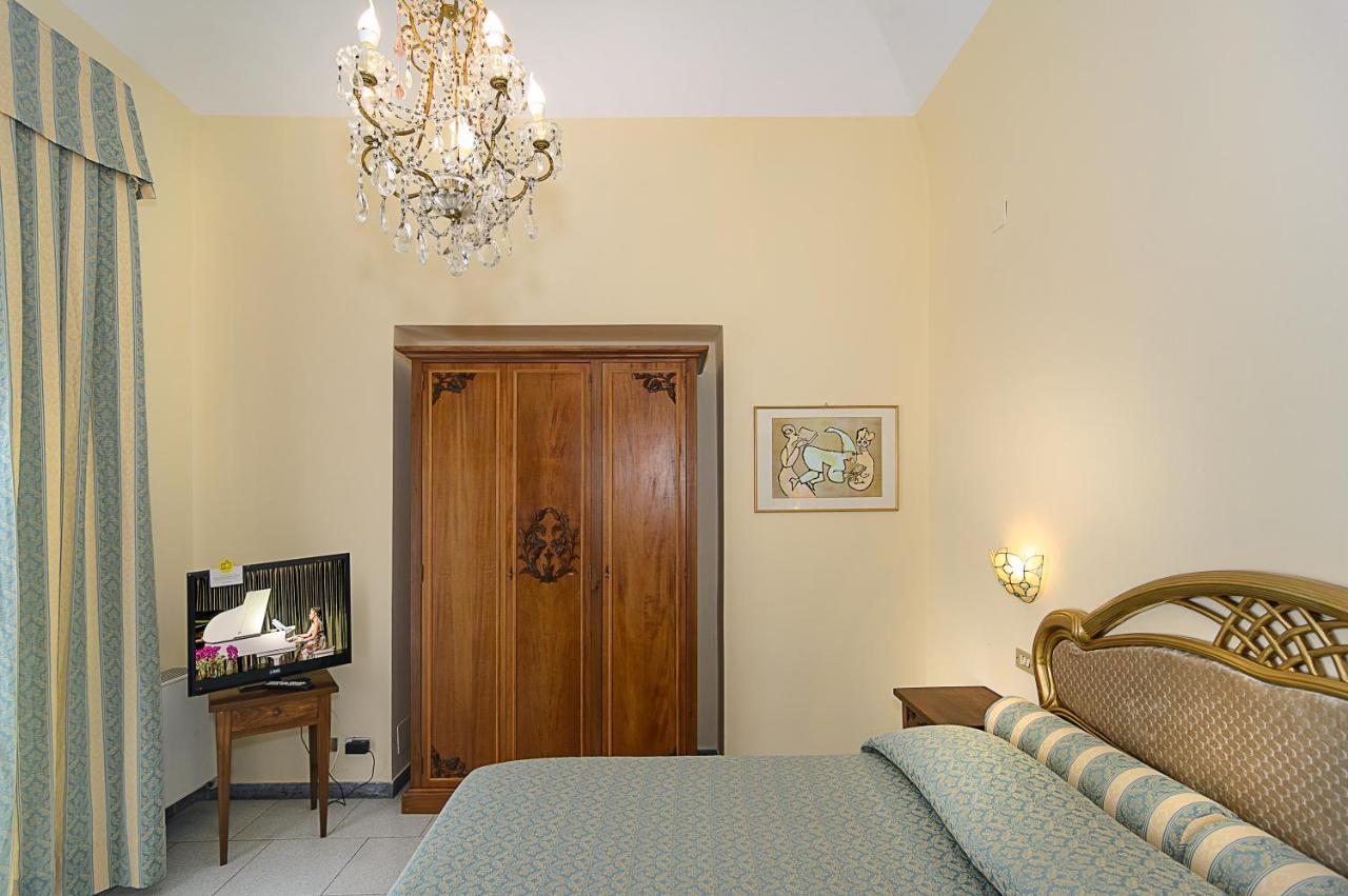 Hotel Poseidon Marina di Pietrasanta Exterior photo